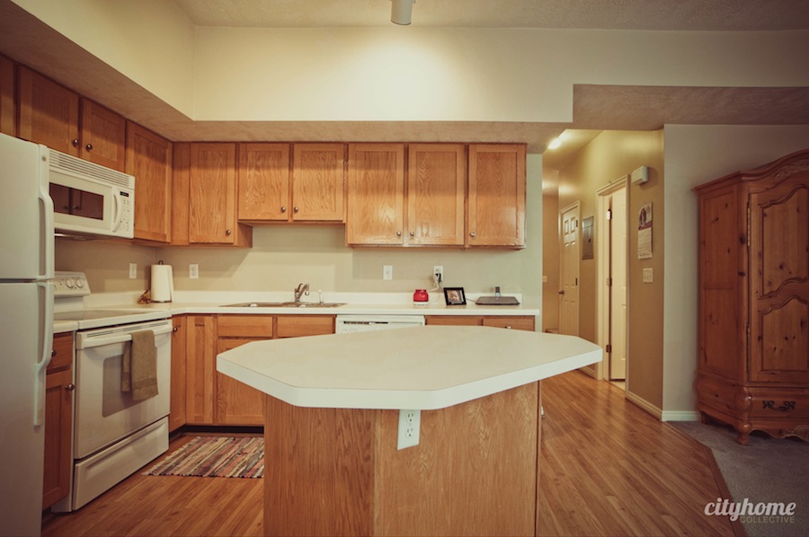 Salt Lake Townhouse for Salt - Real Estate