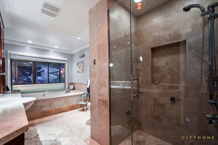 895-donner-circle-30